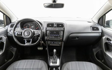 Volkswagen Polo VI (EU Market), 2017 год, 1 428 000 рублей, 15 фотография