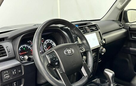 Toyota 4Runner V, 2020 год, 7 000 000 рублей, 9 фотография