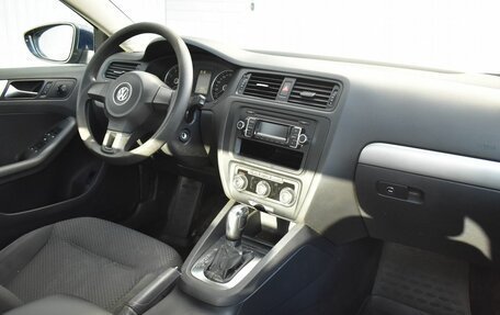 Volkswagen Jetta VI, 2012 год, 944 000 рублей, 8 фотография