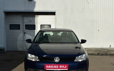 Volkswagen Jetta VI, 2012 год, 944 000 рублей, 3 фотография