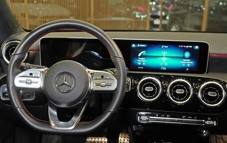 Mercedes-Benz A-Класс, 2020 год, 3 100 000 рублей, 12 фотография