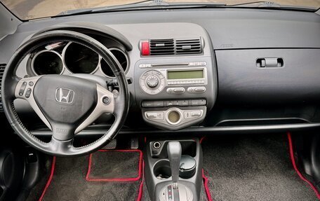 Honda Jazz I рестайлинг, 2008 год, 830 000 рублей, 24 фотография