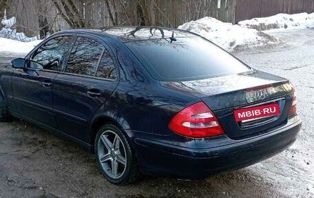 Mercedes-Benz E-Класс, 2003 год, 700 000 рублей, 5 фотография