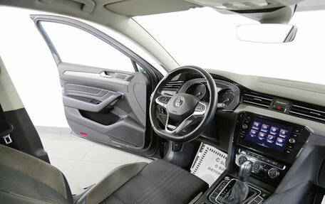Volkswagen Passat B8 рестайлинг, 2020 год, 3 095 000 рублей, 10 фотография