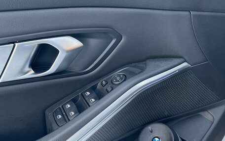 BMW 3 серия, 2020 год, 3 200 000 рублей, 4 фотография