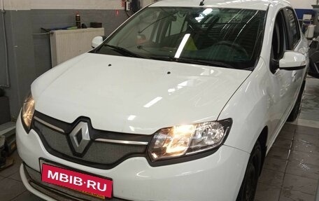 Renault Logan II, 2014 год, 831 000 рублей, 1 фотография