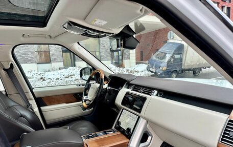 Land Rover Range Rover IV рестайлинг, 2018 год, 8 899 000 рублей, 12 фотография