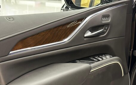 Cadillac Escalade V, 2023 год, 20 000 000 рублей, 4 фотография