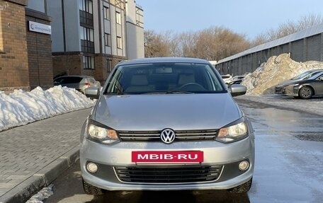 Volkswagen Polo VI (EU Market), 2010 год, 645 000 рублей, 2 фотография