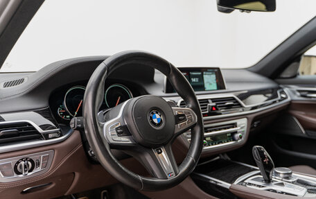 BMW 7 серия, 2018 год, 5 490 000 рублей, 9 фотография