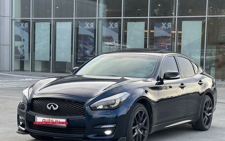 Infiniti Q70 I, 2015 год, 2 450 000 рублей, 3 фотография