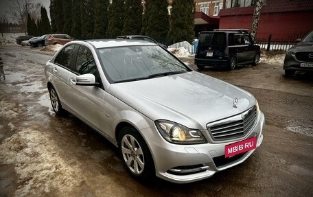 Mercedes-Benz C-Класс, 2011 год, 1 900 000 рублей, 21 фотография