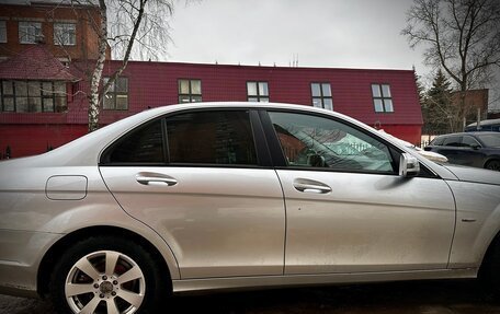 Mercedes-Benz C-Класс, 2011 год, 1 900 000 рублей, 29 фотография