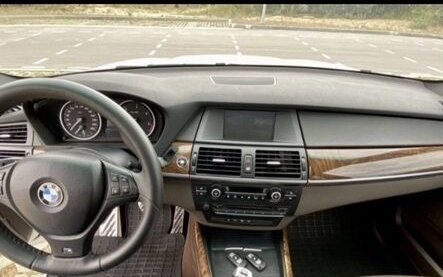 BMW X5, 2008 год, 1 950 000 рублей, 8 фотография