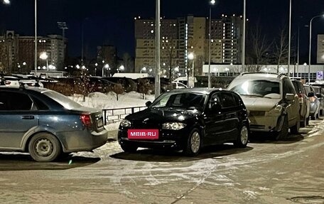 BMW 1 серия, 2010 год, 920 000 рублей, 2 фотография