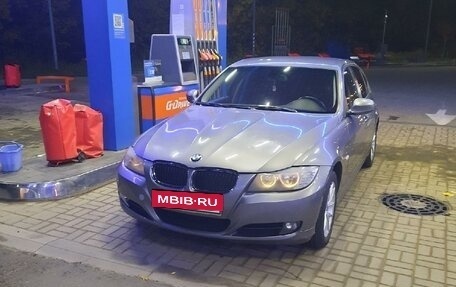 BMW 3 серия, 2011 год, 830 000 рублей, 3 фотография