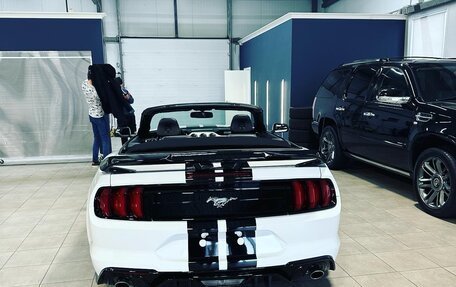Ford Mustang VI рестайлинг, 2019 год, 3 500 000 рублей, 3 фотография