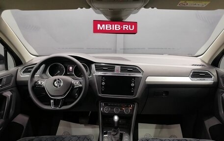 Volkswagen Tiguan II, 2020 год, 2 315 000 рублей, 6 фотография