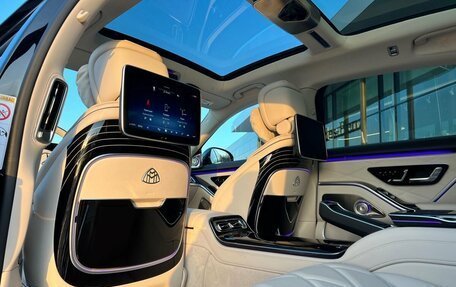 Mercedes-Benz Maybach S-Класс, 2023 год, 34 000 000 рублей, 26 фотография