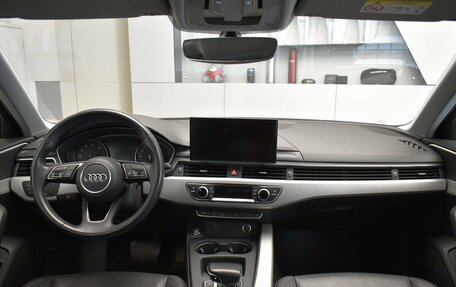 Audi A4, 2020 год, 2 977 000 рублей, 10 фотография