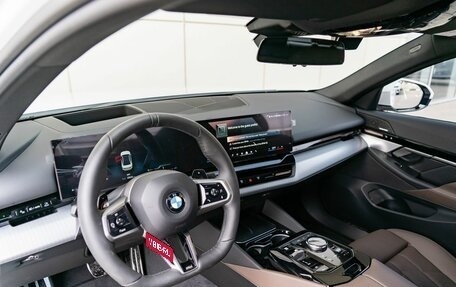 BMW 5 серия, 2023 год, 10 190 000 рублей, 3 фотография