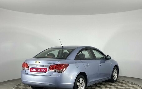 Chevrolet Cruze II, 2010 год, 695 000 рублей, 4 фотография