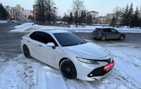 Toyota Camry, 2020 год, 3 550 000 рублей, 7 фотография