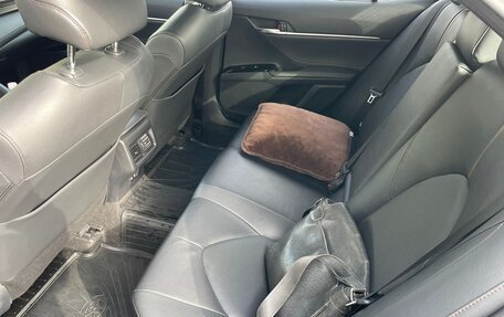 Toyota Camry, 2019 год, 2 800 000 рублей, 8 фотография