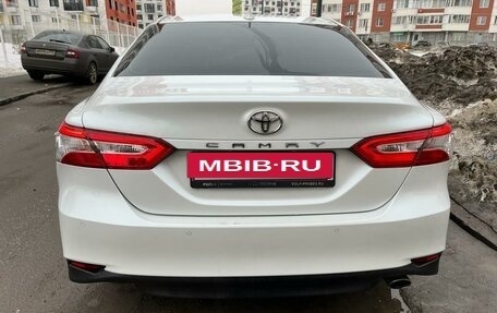 Toyota Camry, 2021 год, 3 055 000 рублей, 3 фотография