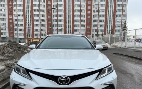 Toyota Camry, 2021 год, 3 055 000 рублей, 14 фотография