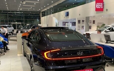 Hyundai Sonata VIII, 2022 год, 4 500 000 рублей, 2 фотография