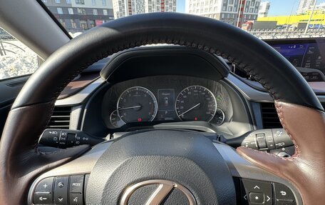 Lexus RX IV рестайлинг, 2019 год, 5 500 000 рублей, 30 фотография