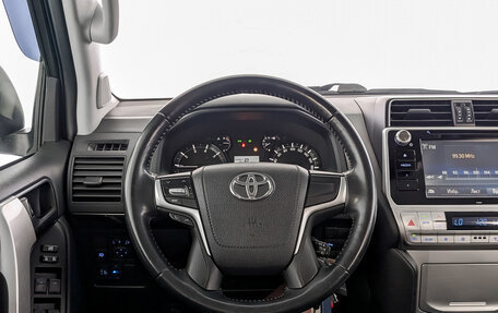 Toyota Land Cruiser Prado 150 рестайлинг 2, 2019 год, 5 250 000 рублей, 22 фотография