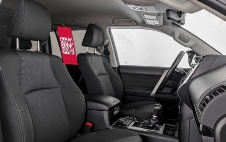 Toyota Land Cruiser Prado 150 рестайлинг 2, 2019 год, 5 250 000 рублей, 24 фотография