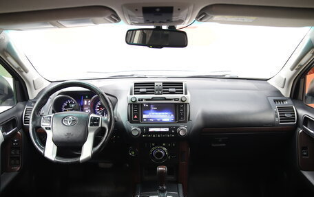 Toyota Land Cruiser Prado 150 рестайлинг 2, 2013 год, 3 550 000 рублей, 14 фотография