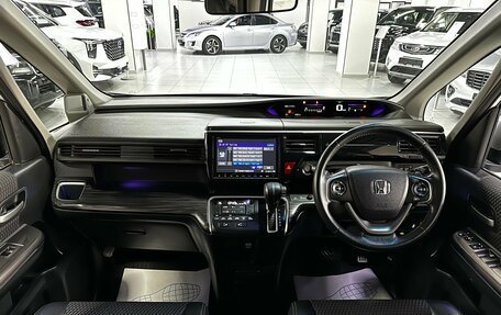 Honda Stepwgn IV, 2016 год, 2 299 000 рублей, 14 фотография