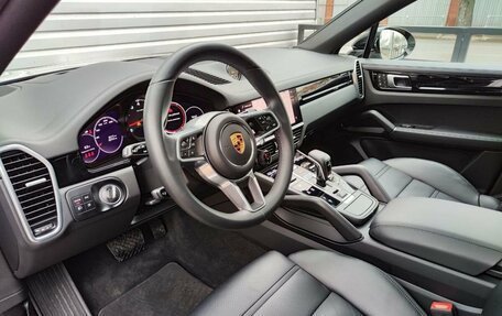 Porsche Cayenne III, 2022 год, 12 997 000 рублей, 15 фотография