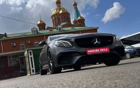 Mercedes-Benz E-Класс, 2016 год, 3 690 000 рублей, 1 фотография