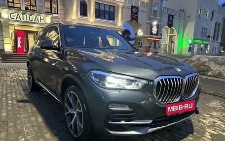 BMW X5, 2018 год, 5 900 000 рублей, 4 фотография