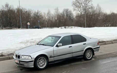 BMW 3 серия, 1998 год, 260 000 рублей, 4 фотография