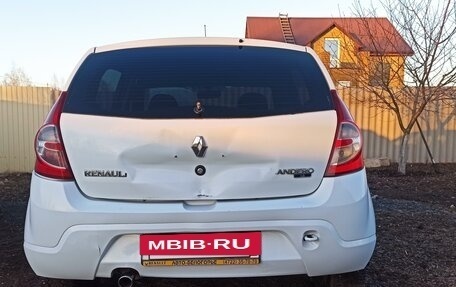 Renault Sandero I, 2012 год, 530 000 рублей, 3 фотография