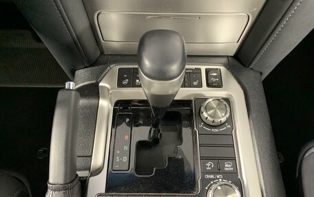 Toyota Land Cruiser 200, 2019 год, 8 555 000 рублей, 23 фотография