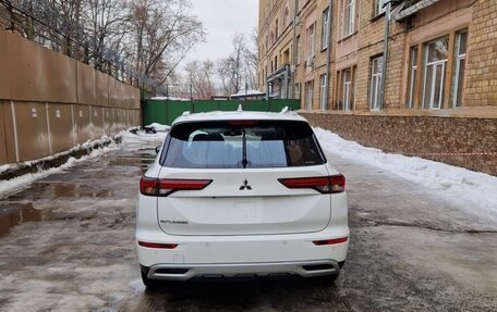 Mitsubishi Outlander, 2022 год, 4 500 000 рублей, 12 фотография