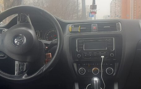Volkswagen Jetta VI, 2014 год, 329 500 рублей, 3 фотография