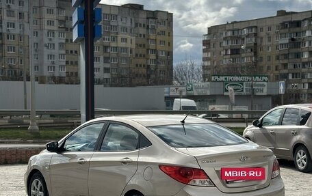 Hyundai Solaris II рестайлинг, 2011 год, 980 000 рублей, 5 фотография