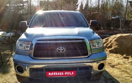 Toyota Tundra II, 2010 год, 3 800 000 рублей, 2 фотография