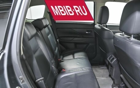 Mitsubishi Outlander III рестайлинг 3, 2019 год, 2 839 000 рублей, 19 фотография