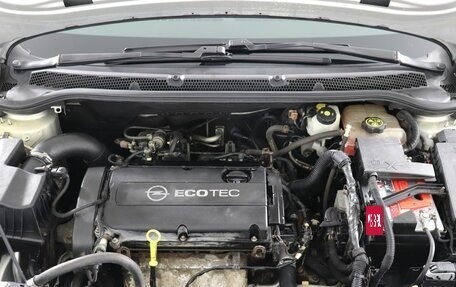 Opel Astra J, 2011 год, 675 000 рублей, 11 фотография