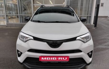 Toyota RAV4, 2019 год, 3 090 000 рублей, 2 фотография