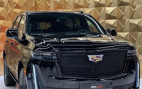 Cadillac Escalade V, 2023 год, 20 000 000 рублей, 3 фотография
